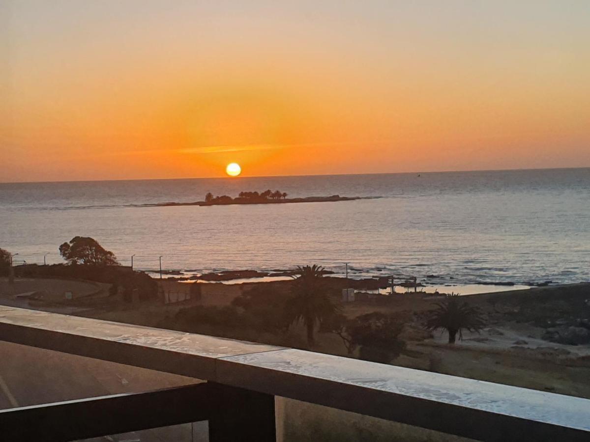 Modern Apartment First Line Beach Montevideo Uy Exterior foto